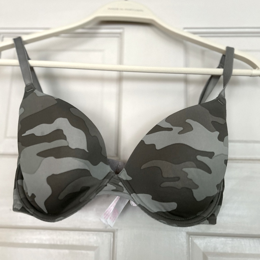 PINK Camo Wear Every Wear 32DD Bra